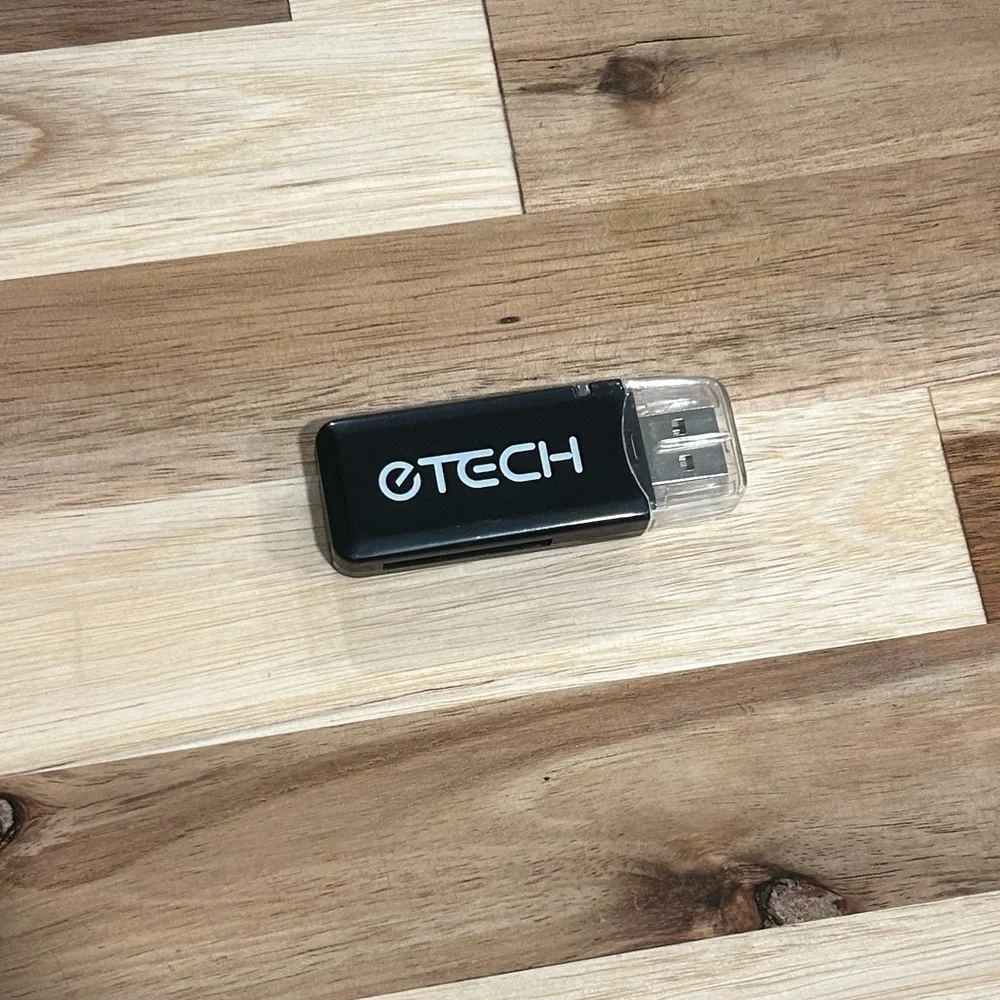 eTECH Black USB 2.0 XD Card Reader
